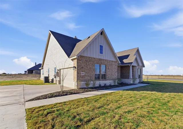 Photo 3 of Single family home for sale at 1030 County Rd 200, Valley View, TX 76272 | MLS# 21377114 | Listing updated on 2026-09-12