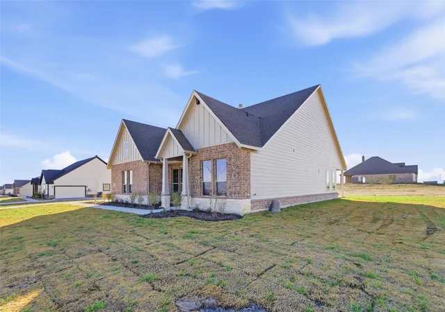 Photo 3 of Single family home for sale at 1030 County Rd 200, Valley View, TX 76272 | MLS# 21377114 | Listing updated on 2026-09-12