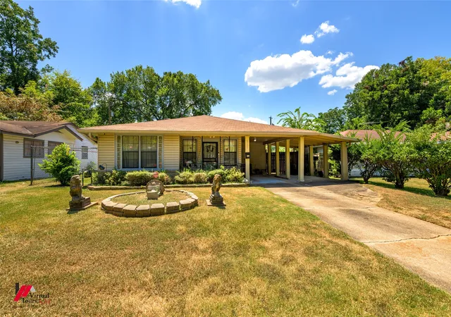 Photo 2 of Single family home for sale at 3513 Bellaire Ave, Shreveport, LA 71109 | MLS# 21367219 | Listing updated on 2026-10-05