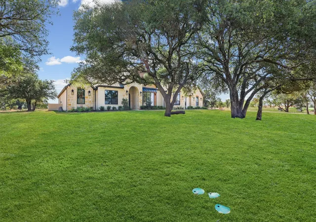 Photo 3 of Single family home for sale at 2045 Preserve Trl, Weatherford, TX 76085 | MLS# 21374984 | Listing updated on 2026-09-11