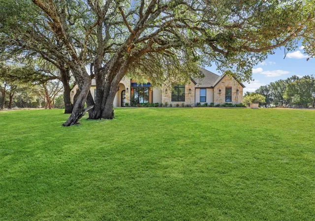 Photo 3 of Single family home for sale at 2045 Preserve Trl, Weatherford, TX 76085 | MLS# 21374984 | Listing updated on 2026-09-11