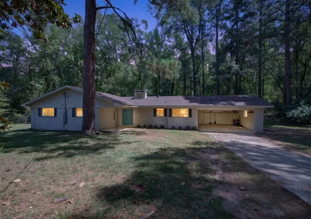 Photo 1 of Single family home for sale at 811 Daleen Rd, Haughton, LA 71037 | MLS# 21377205 | Listing updated on 2026-09-16