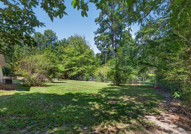Photo 3 of Single family home for sale at 811 Daleen Rd, Haughton, LA 71037 | MLS# 21377205 | Listing updated on 2026-09-16