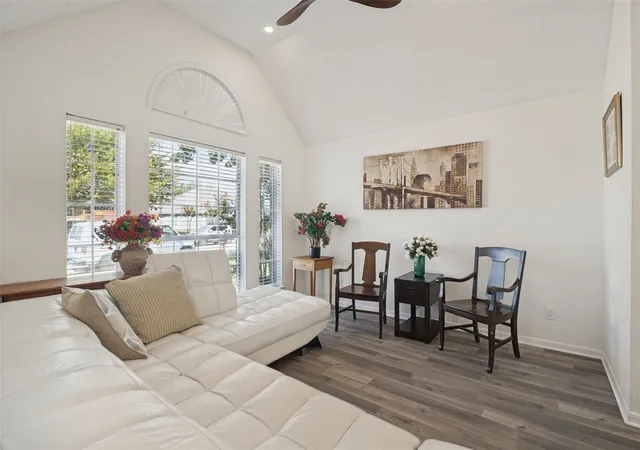 Photo 3 of Single family home for sale at 7914 Coastway Dr, Rowlett, TX 75088 | MLS# 21376328 | Listing updated on 2026-09-25