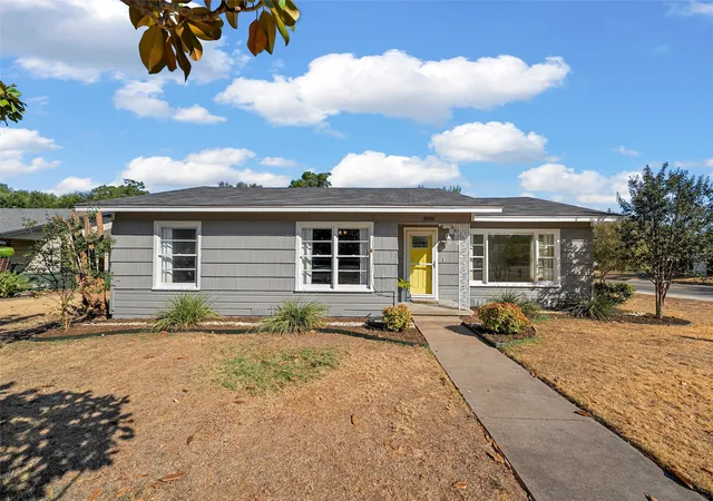 Photo 1 of Single family home for sale at 3801 Grim Ave, Waco, TX 76710 | MLS# 21374811 | Listing updated on 2026-09-12