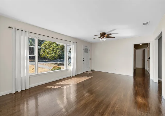 Photo 4 of Single family home for sale at 3801 Grim Ave, Waco, TX 76710 | MLS# 21374811 | Listing updated on 2026-09-12