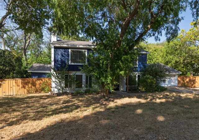 Photo 2 of Single family home for sale at 4104 Middlebrook Rd, Fort Worth, TX 76116 | MLS# 21376982 | Listing updated on 2026-09-10