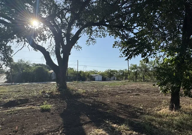 Land for sale at 300 S Walnut, Brady, TX 76825 | MLS# 21377245