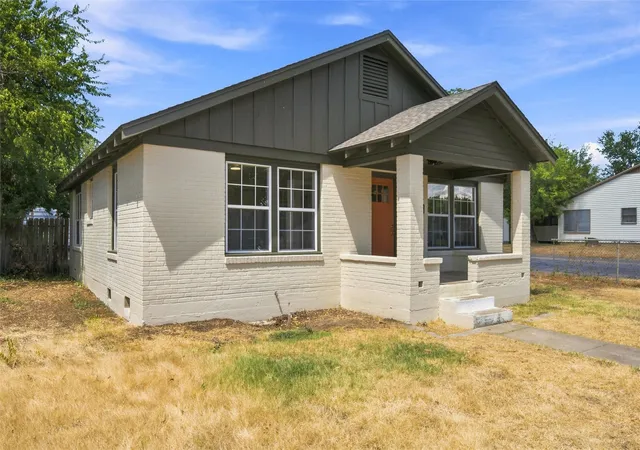 Photo 2 of Single family home for sale at 3401 Lasker Ave, Waco, TX 76707 | MLS# 21377148 | Listing updated on 2026-09-14