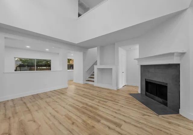 Photo 3 of Single family home for sale at 1020 Cheddar Ct, Arlington, TX 76017 | MLS# 21377244 | Listing updated on 2026-10-27