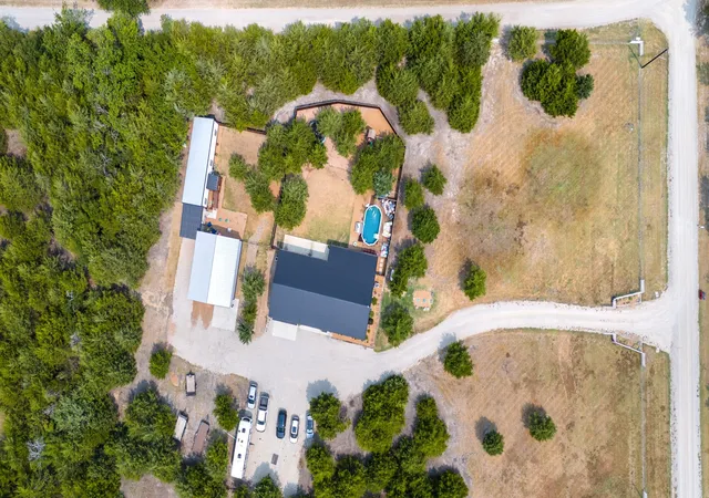 Photo 1 of Single family home for sale at 224 Lyla Ln, Whitewright, TX 75491 | MLS# 21373591 | Listing updated on 2026-09-11