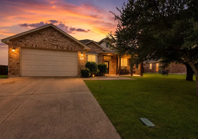 Photo 1 of Single family home for sale at 205 King George Rd, Ponder, TX 76259 | MLS# 21376293 | Listing updated on 2026-09-13