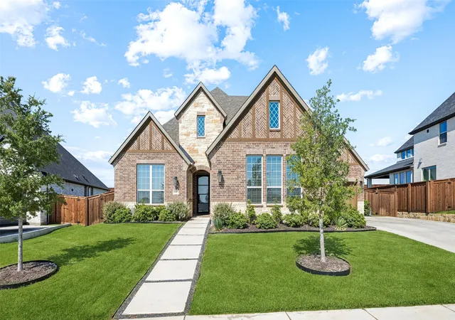 Photo 1 of Single family home for sale at 1806 Farmstead Rd, Mansfield, TX 76063 | MLS# 21368392 | Listing updated on 2026-10-01