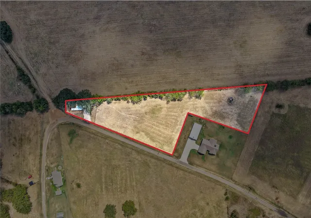 Photo 2 of Single family home for sale at 884 Ne County Rd 2150, Mount Vernon, TX 75457 | MLS# 21373991 | Listing updated on 2026-09-11