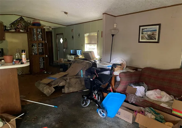Photo 3 of Manufactured home for sale at 456 Cougar N Dr, Buna, TX 77612 | MLS# 21377331 | Listing updated on 2026-09-12