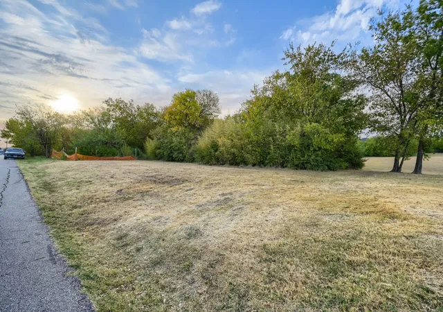 Photo 4 of Land for sale at 5218 Fitchburg St, Dallas, TX 75212 | MLS# 21376119 | Listing updated on 2026-09-07