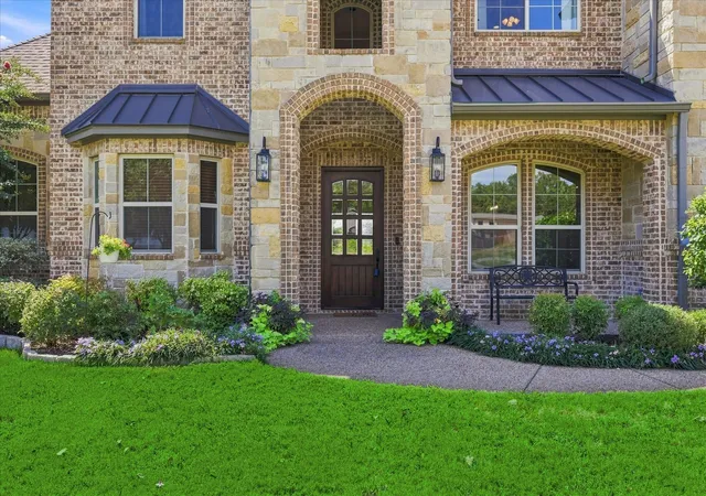 Photo 2 of Sale Pending at 1228 Robin Dr, Keller, TX 76262 | MLS# 21352711 | Listing updated on 2026-09-22