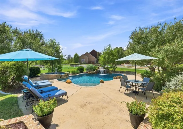 Photo 3 of Sale Pending at 1228 Robin Dr, Keller, TX 76262 | MLS# 21352711 | Listing updated on 2026-09-22