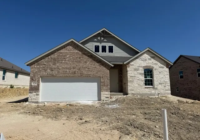 Photo 1 of Single family home for sale at 528 Vista Ridge Dr, Weatherford, TX 76087 | MLS# 21377378 | Listing updated on 2026-09-12