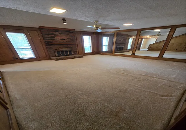 Photo 2 of Sale Pending at 2127 Cordoba Dr, Carrollton, TX 75006 | MLS# 21376629 | Listing updated on 2026-09-17