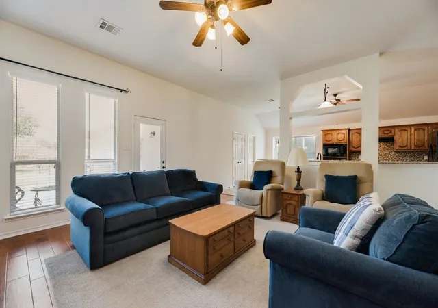 Photo 2 of Sale Pending at 1485 Ashbourne Dr, Rockwall, TX 75087 | MLS# 21377386 | Listing updated on 2026-09-15