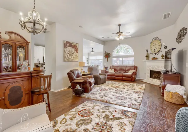 Photo 4 of Single family home for sale at 4612 Keith Dr, Fort Worth, TX 76244 | MLS# 21371352 | Listing updated on 2026-09-14