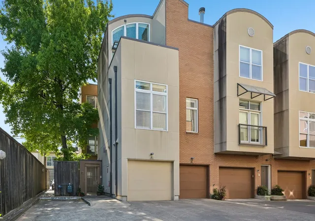 Photo 1 of Condo for sale at 4310 Buena Vista St #17, Dallas, TX 75205 | MLS# 21369330 | Listing updated on 2026-09-15