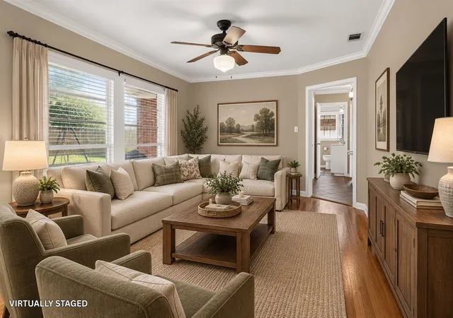 Photo 3 of Single family home for sale at 160 Carroll St, Shreveport, LA 71105 | MLS# 21369911 | Listing updated on 2026-10-05
