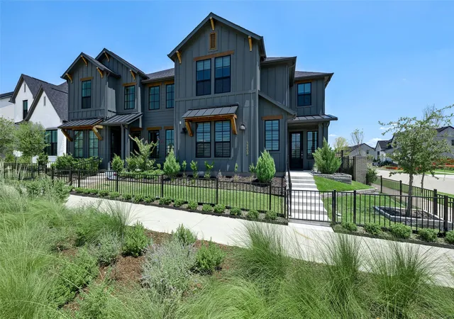 Photo 1 of Single family home for sale at 13603 Dalewood Mews, Frisco, TX 75033 | MLS# 21375490 | Listing updated on 2026-09-14