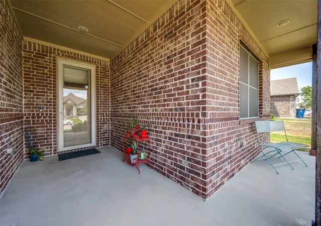 Photo 3 of Single family home for sale at 23 Kramer Ln, Sanger, TX 76266 | MLS# 21375458 | Listing updated on 2026-09-12