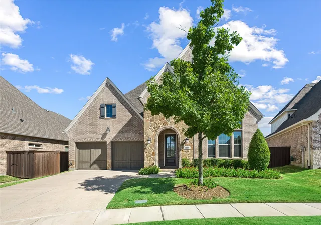 Photo 1 of Single family home for sale at 2849 Braemar, Lewisville, TX 75056 | MLS# 21376408 | Listing updated on 2026-09-28