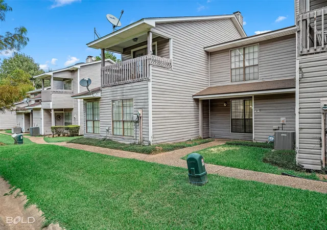 Photo 1 of Townhouse for sale at 4111 Pines Rd #67RD, Shreveport, LA 71119 | MLS# 21377506 | Listing updated on 2026-10-01