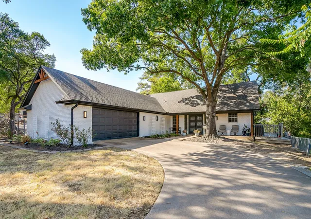 Photo 1 of Single family home for sale at 5315 Meadowbrook Dr, Fort Worth, TX 76112 | MLS# 21376163 | Listing updated on 2026-09-15