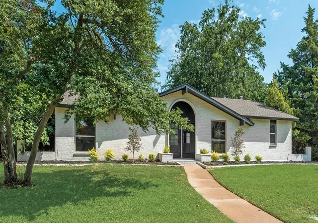 Single family home for sale at 12731 High Meadow Dr, Dallas, TX 75244 | MLS# 21372341