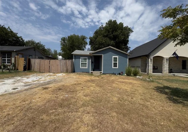 Photo 1 of Sale Pending at 3229 Tom Ellen St, Fort Worth, TX 76111 | MLS# 21377385 | Listing updated on 2026-09-29
