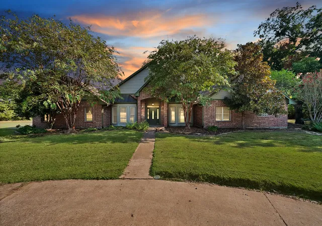 Photo 2 of Single family home for sale at 5010 Milam Rd, Mesquite, TX 75181 | MLS# 21375174 | Listing updated on 2026-09-14