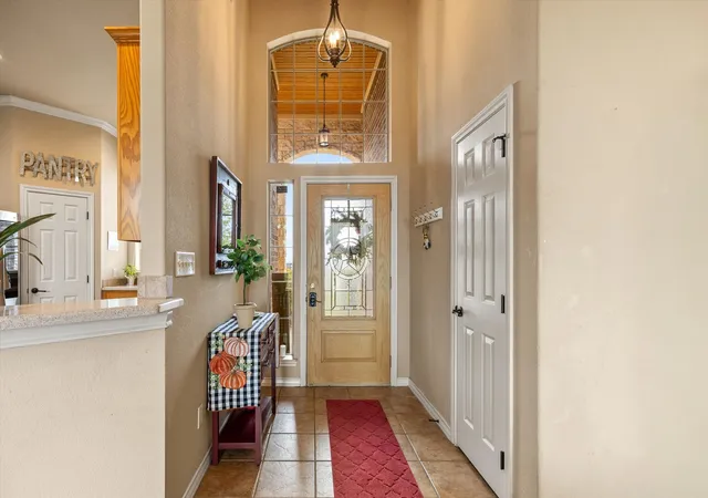 Photo 2 of Single family home for sale at 2804 Tour Ct, Granbury, TX 76049 | MLS# 21376317 | Listing updated on 2026-09-11
