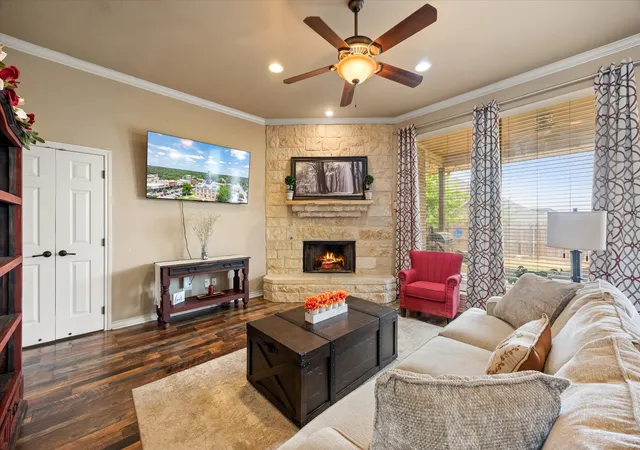 Photo 3 of Single family home for sale at 2804 Tour Ct, Granbury, TX 76049 | MLS# 21376317 | Listing updated on 2026-09-11