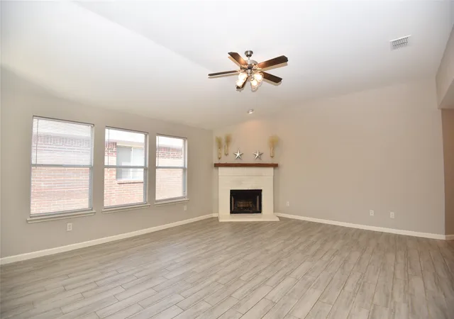 Photo 4 of Single family home for sale at 9417 Pastime Ct, Fort Worth, TX 76244 | MLS# 21377598 | Listing updated on 2026-09-14