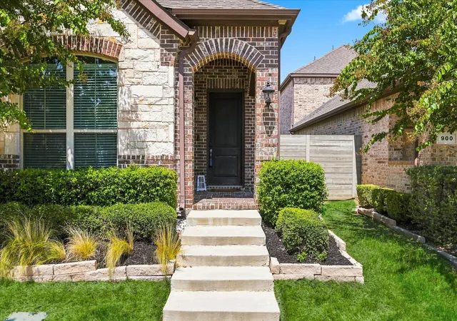 Photo 2 of Sale Pending at 904 Boardwalk Way, Argyle, TX 76226 | MLS# 21377351 | Listing updated on 2026-09-20