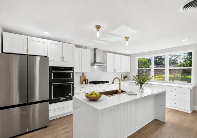 Photo 4 of Single family home for sale at 1026 Park Ctr St, Benbrook, TX 76126 | MLS# 21374042 | Listing updated on 2026-09-13