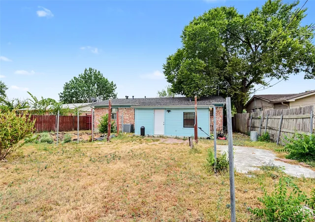 Photo 4 of Single family home for sale at 4609 Cornell Dr, Garland, TX 75042 | MLS# 21375850 | Listing updated on 2026-09-11