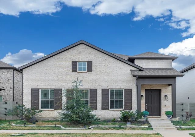 Photo 2 of Single family home for sale at 5426 Grand Ave, Sachse, TX 75048 | MLS# 21373263 | Listing updated on 2026-09-13