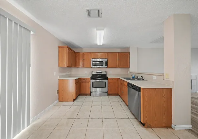 Photo 3 of Single family home for sale at 8513 Horse Whisper Ln, Fort Worth, TX 76131 | MLS# 21377729 | Listing updated on 2026-09-10