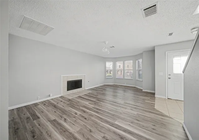 Photo 3 of Single family home for sale at 8513 Horse Whisper Ln, Fort Worth, TX 76131 | MLS# 21377729 | Listing updated on 2026-09-10