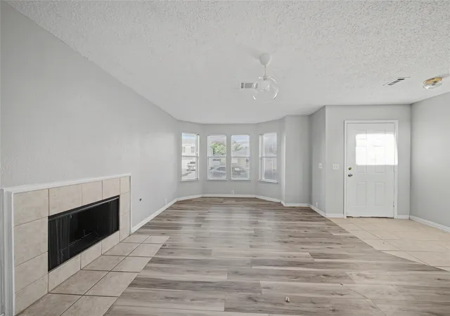 Photo 4 of Single family home for sale at 8513 Horse Whisper Ln, Fort Worth, TX 76131 | MLS# 21377729 | Listing updated on 2026-09-10