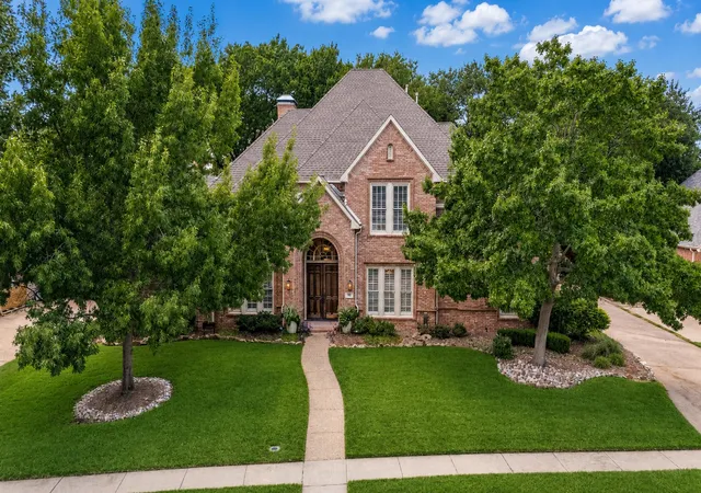 Photo 1 of Sale Pending at 625 Cambridge Manor Ln, Coppell, TX 75019 | MLS# 21376062 | Listing updated on 2026-09-23
