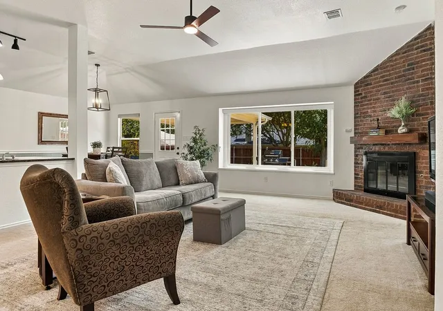 Photo 3 of Sale Pending at 817 Redding Dr, Saginaw, TX 76131 | MLS# 21377744 | Listing updated on 2026-09-14