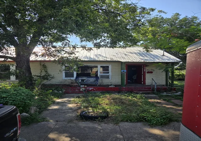 Photo 1 of Sale Pending at 1125 Taylor St, Waco, TX 76704 | MLS# 21377833 | Listing updated on 2026-09-28