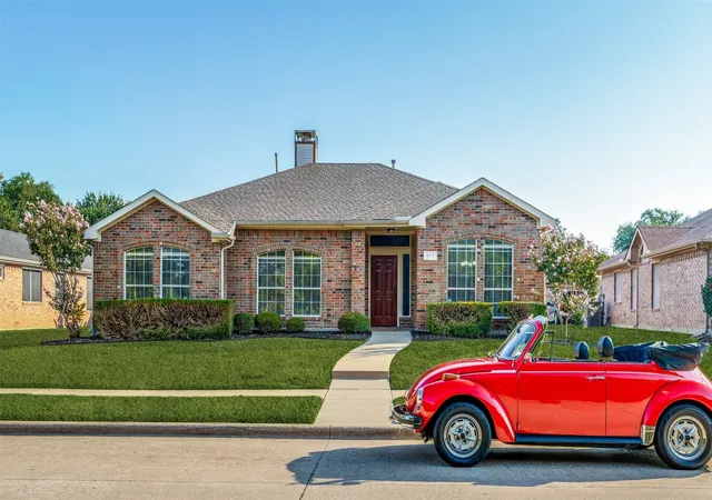 Photo 1 of Single family home for sale at 817 Aylesbury Dr, Allen, TX 75002 | MLS# 21375011 | Listing updated on 2026-09-13